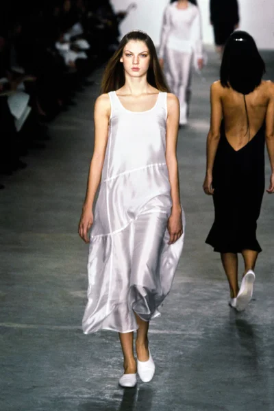 Look 18